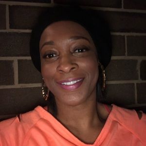 Meet your Posher, Monique